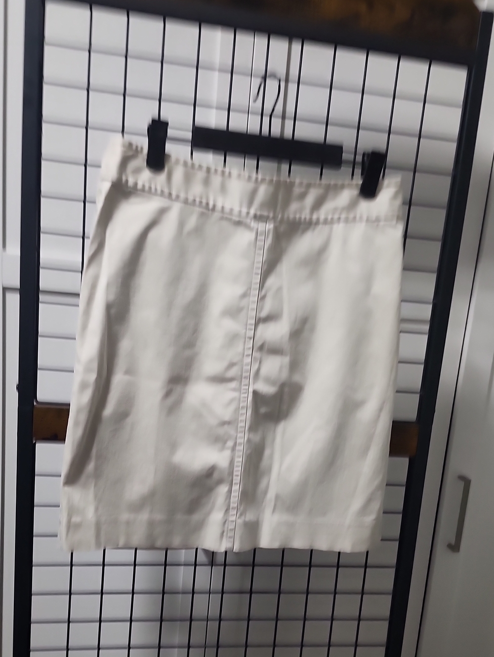 Banana Republic Cream Pencil Skirt